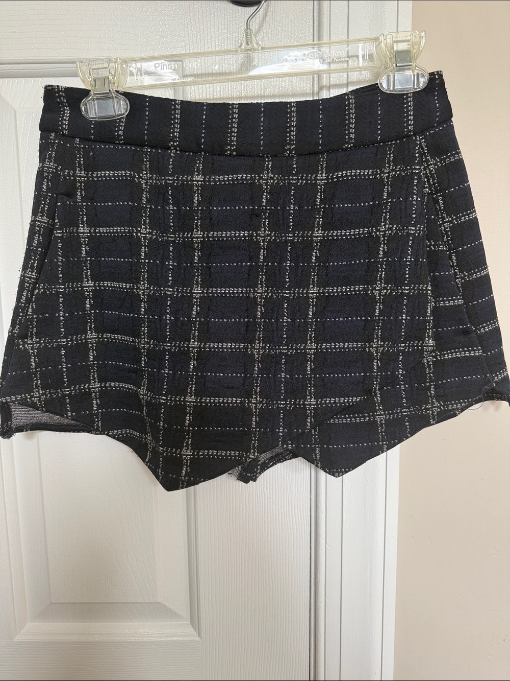Aqua Navy Plaid High-Waist Tailored Skort, size M